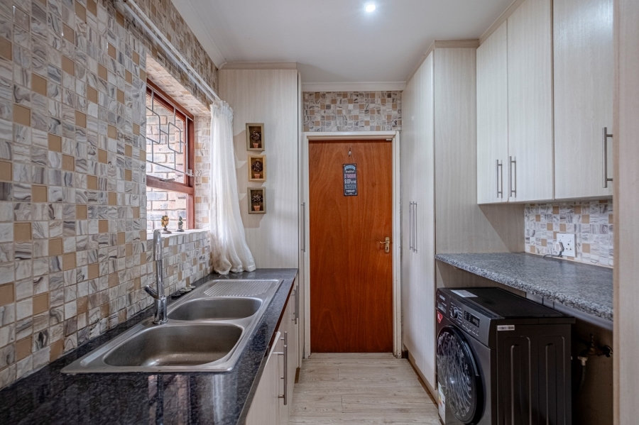 3 Bedroom Property for Sale in Summerstrand Eastern Cape